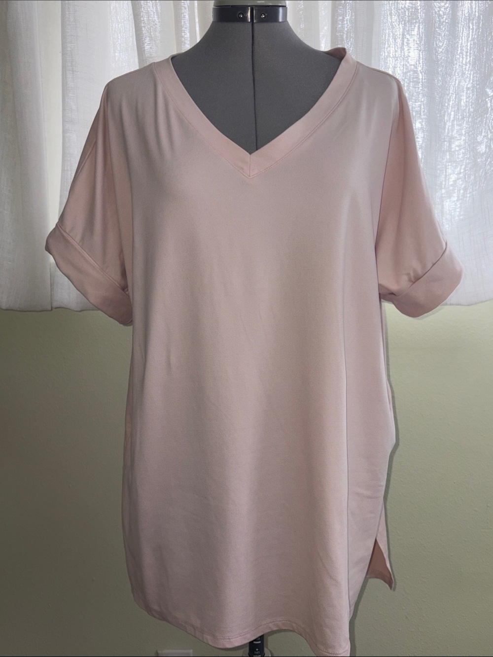 Zenana Outfitters Blush Pink V-Neck Short Sleeve Tee